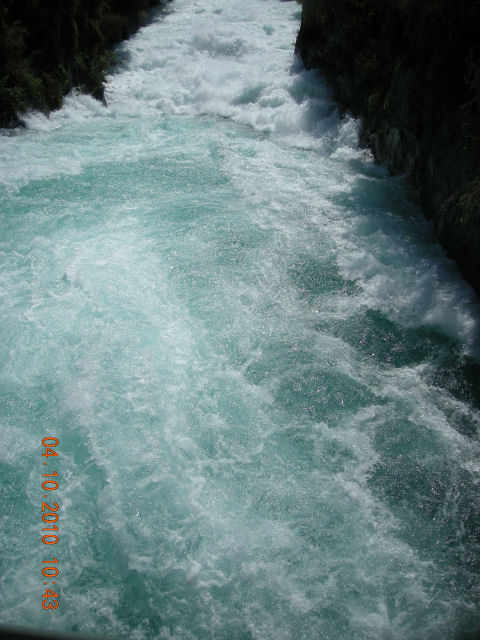 007 - Monday - Huka Falls